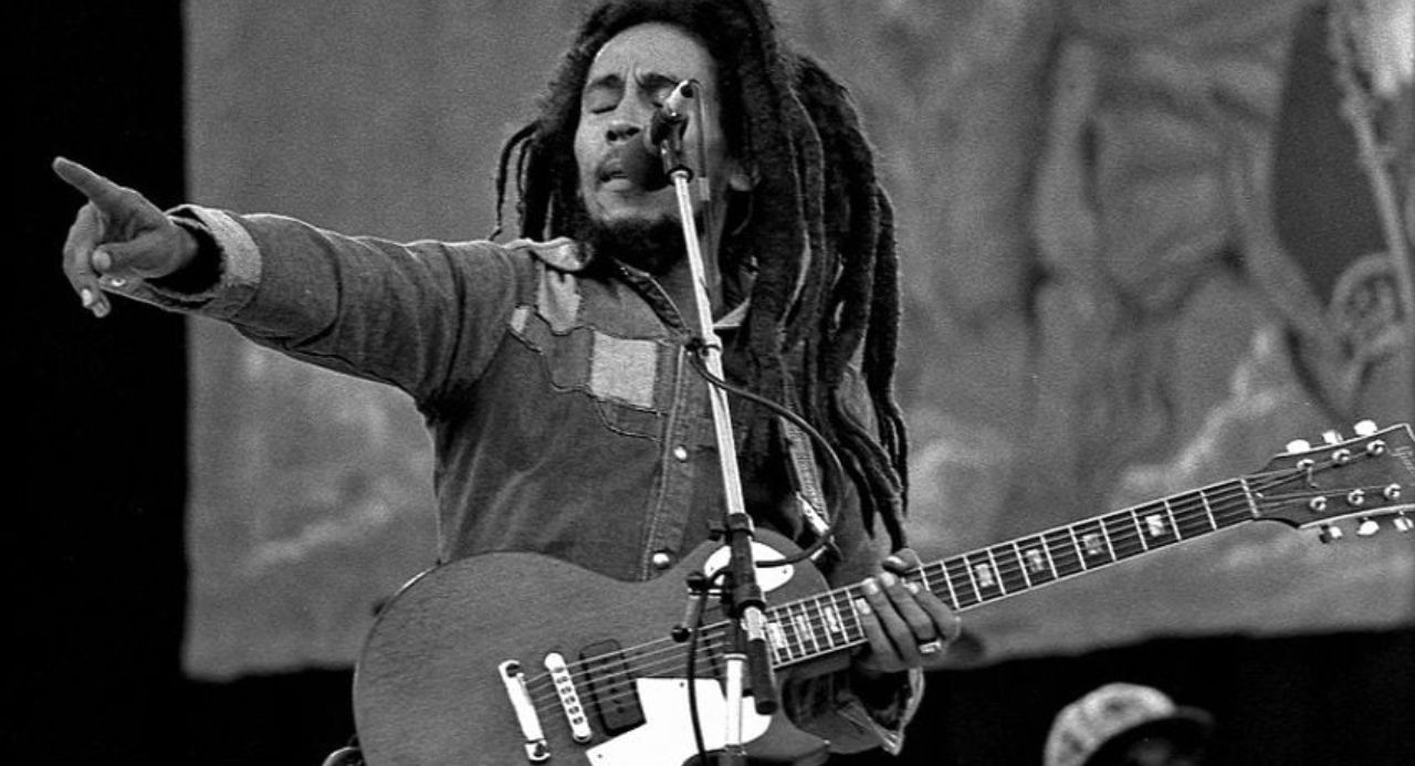 Bob Marley – Is This Love