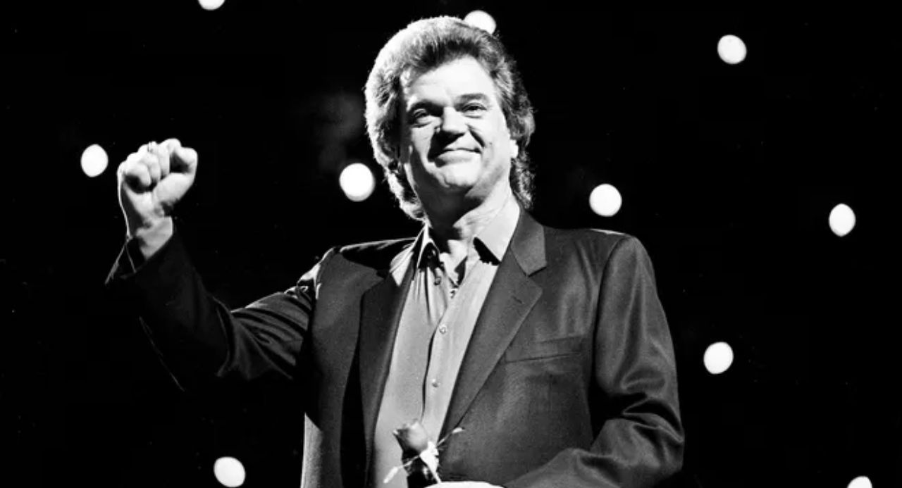 Conway Twitty – I’d Love To Lay You Down