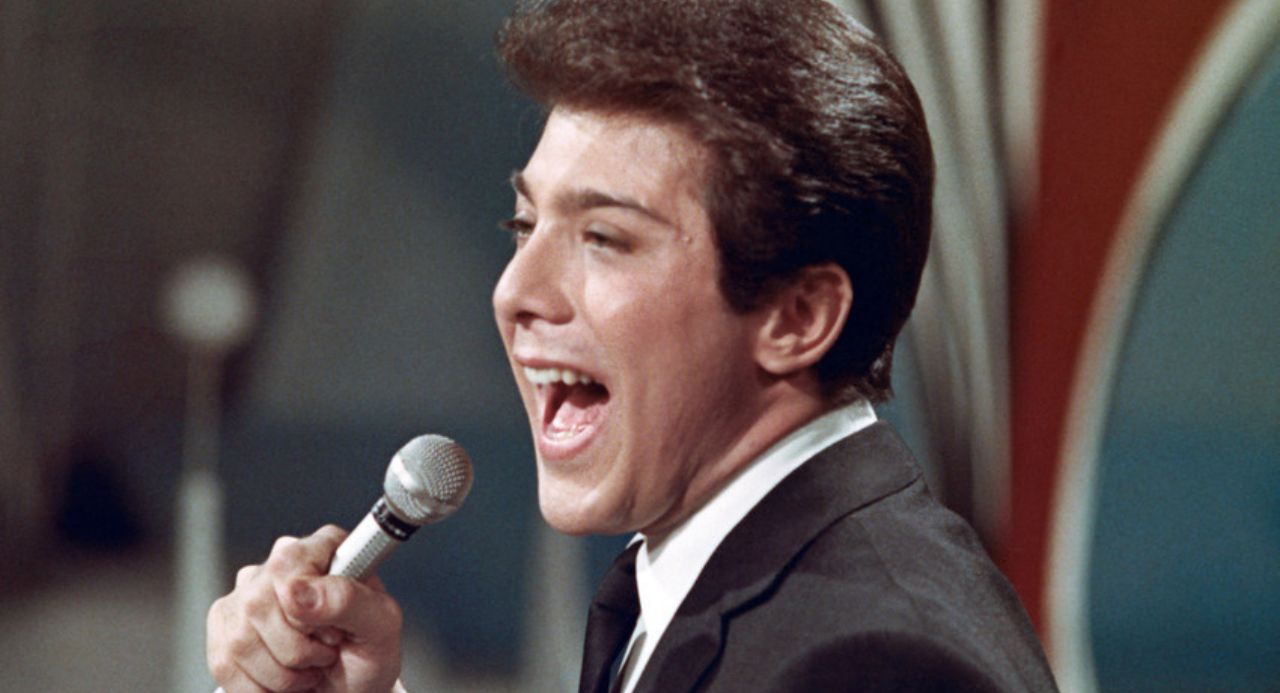 Paul Anka – Put Your Head On My Shoulder