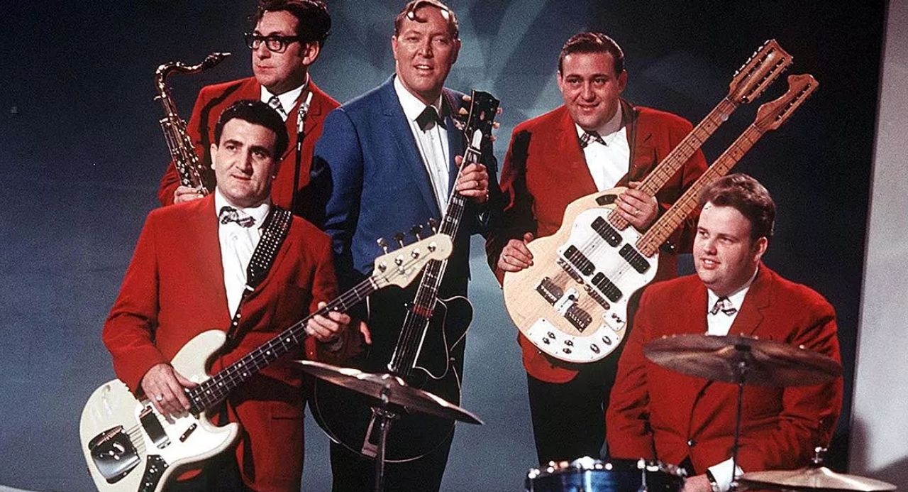 Bill Haley & His Comets – Rock Around The Clock