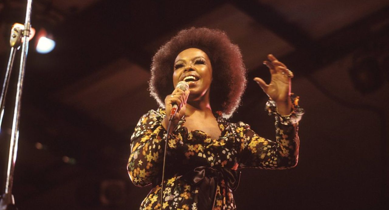 Roberta Flack – Killing Me Softly With His Song