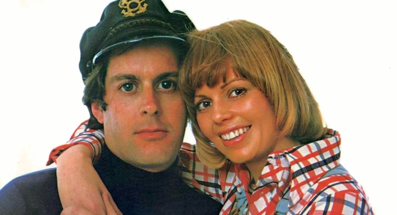 Captain & Tennille – Love Will Keep Us Together