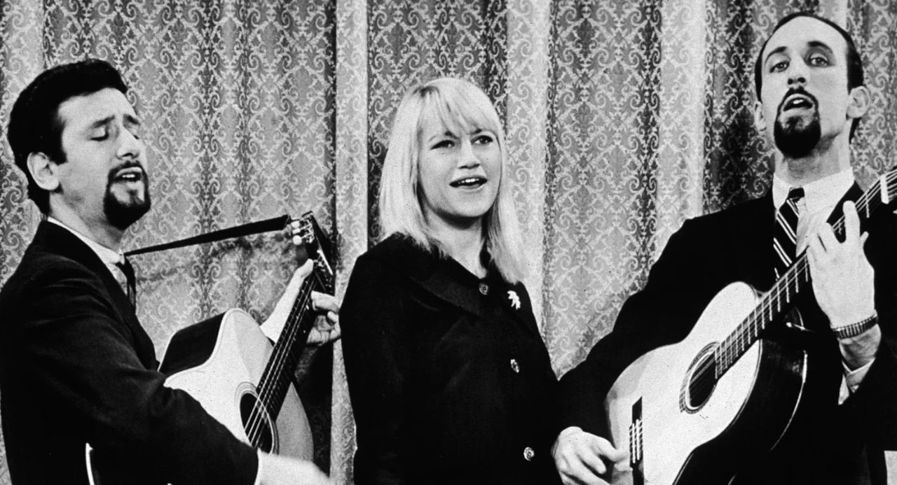 Peter, Paul & Mary – Puff The Magic Dragon