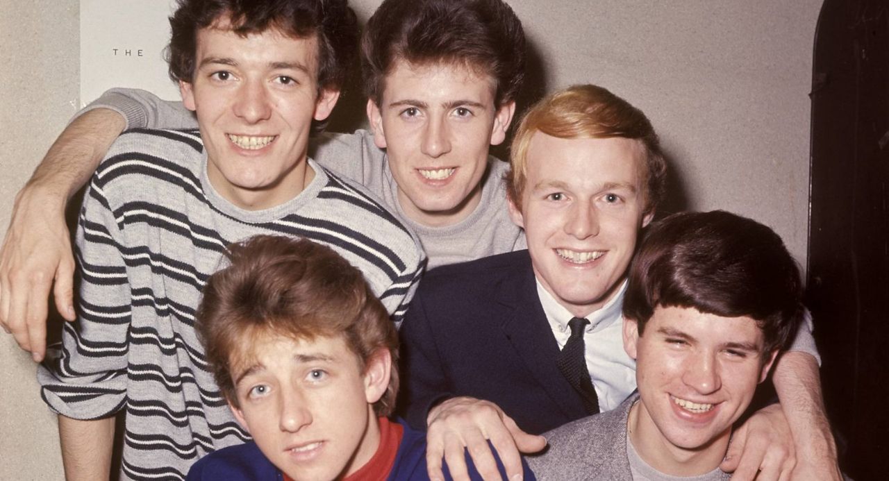The Hollies – Carrie Anne