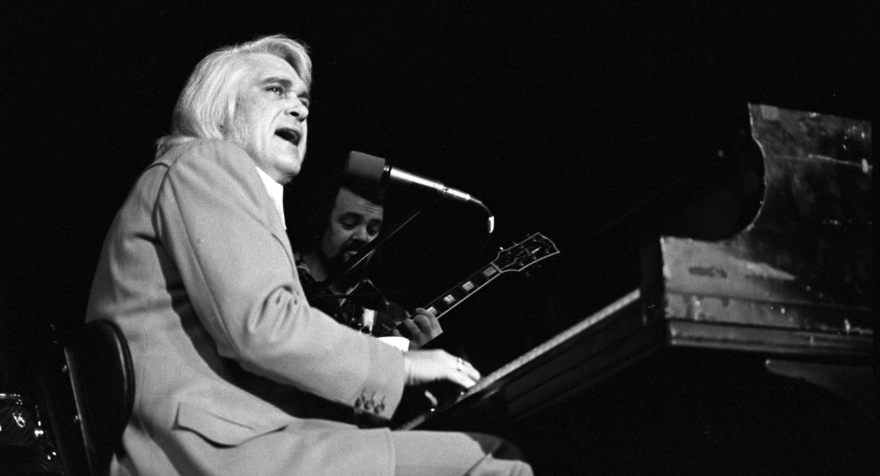 Charlie Rich – Behind Closed Doors